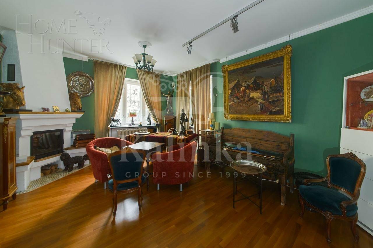 2-этажный коттедж 300 м² с отделкой