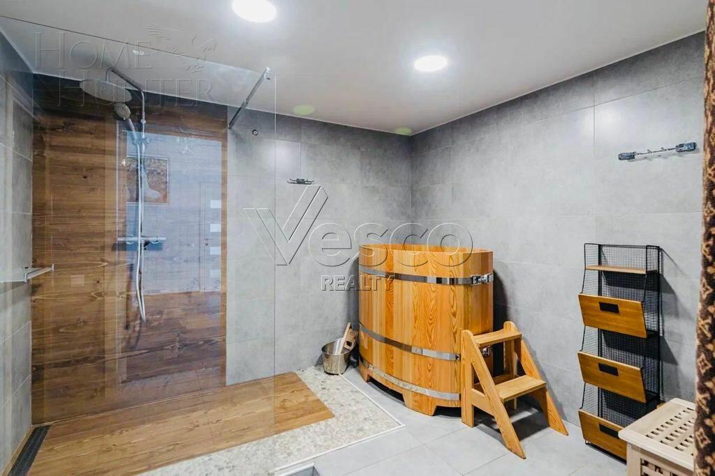 2-этажный коттедж 220 м² с отделкой