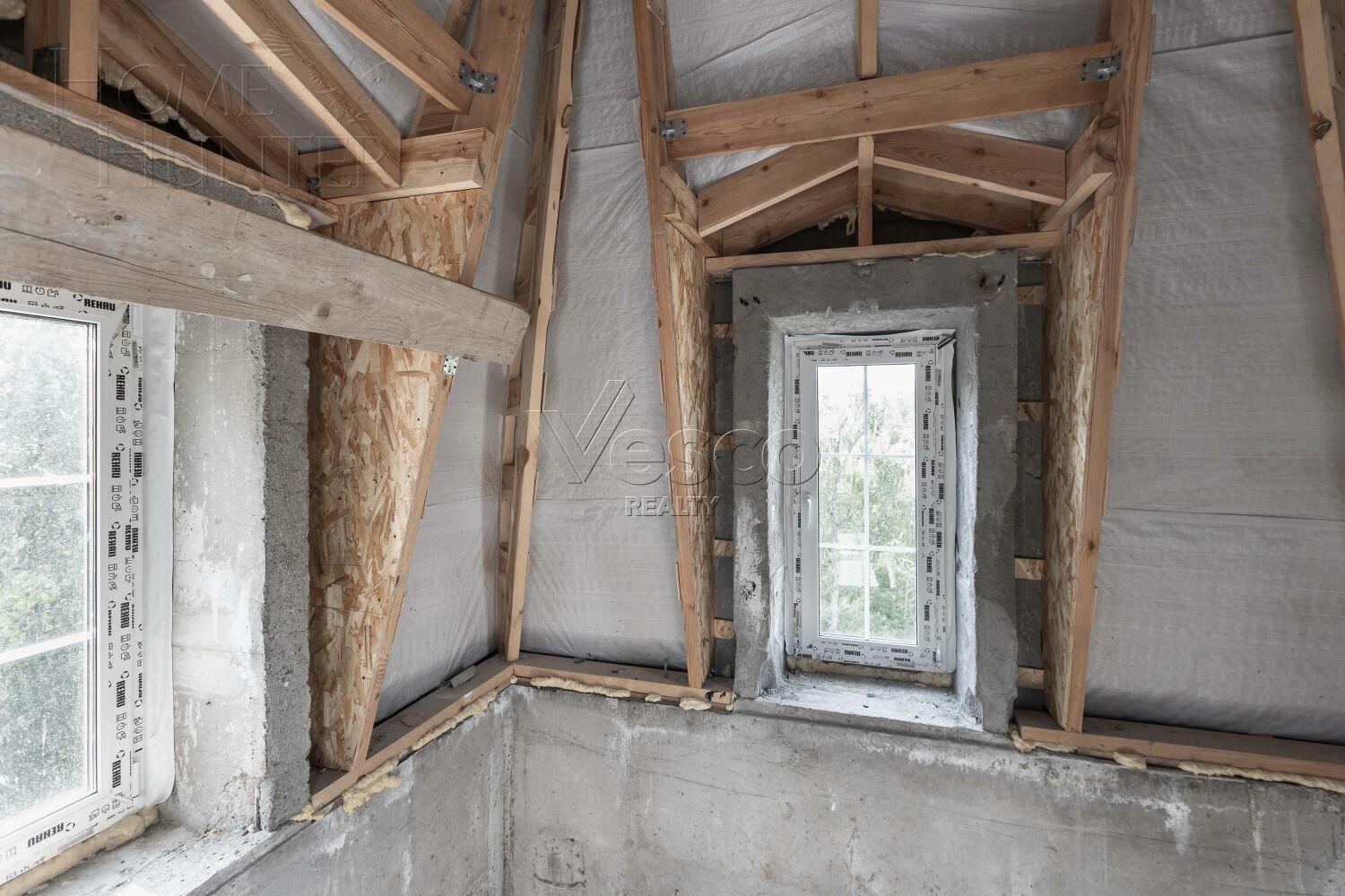 3-этажный коттедж 320 м² без отделки