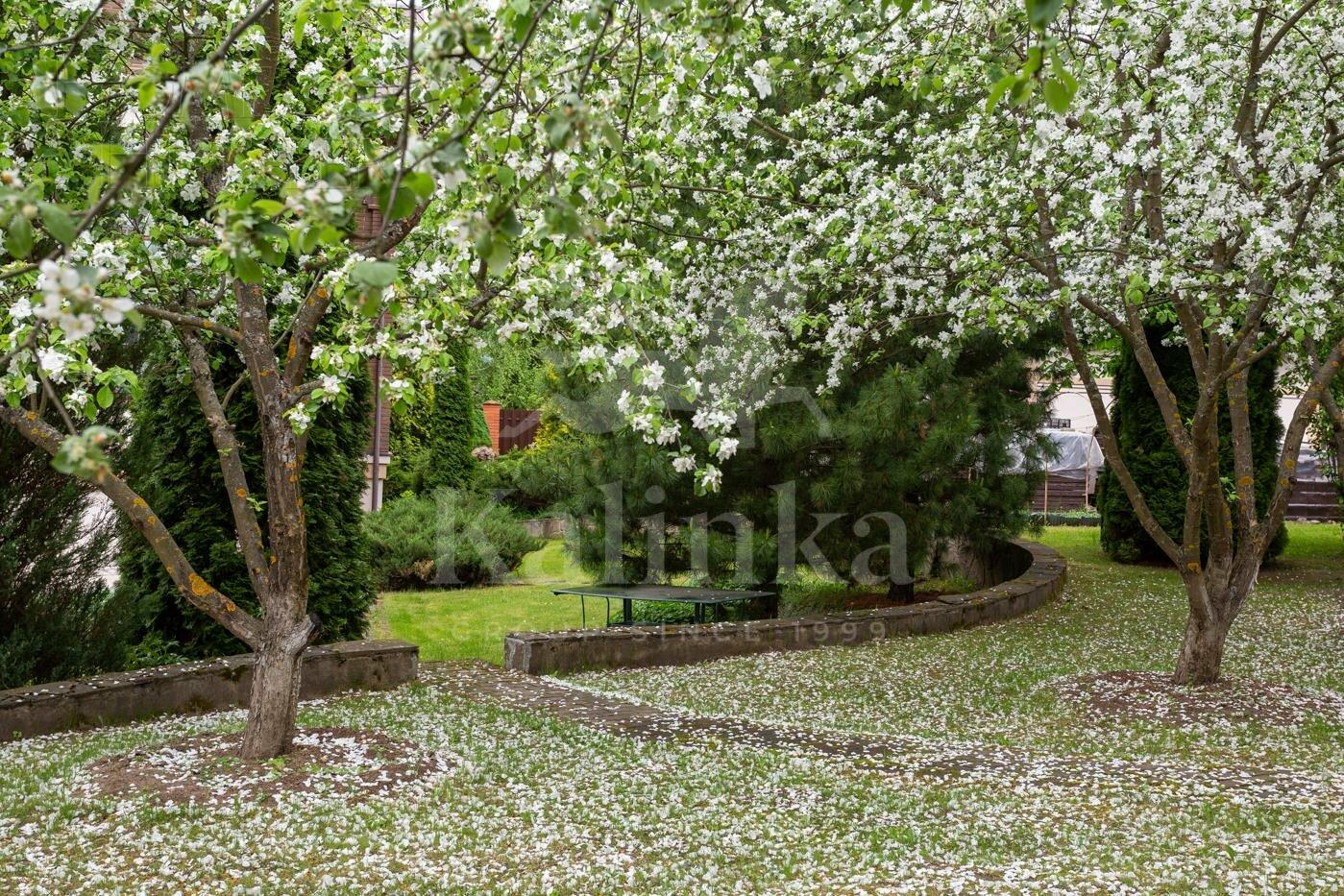 2-этажный коттедж 550 м² с отделкой