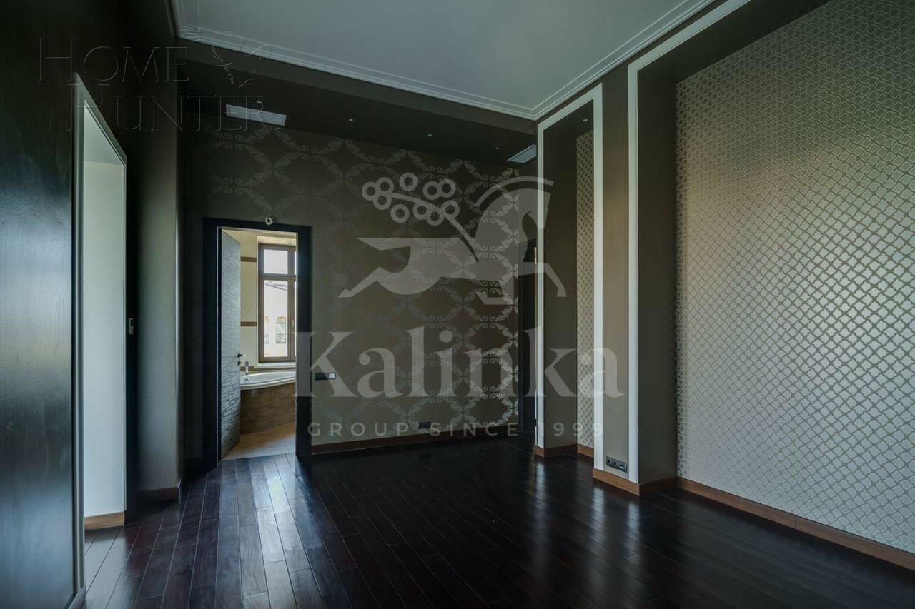 2-этажный коттедж 800 м² с отделкой