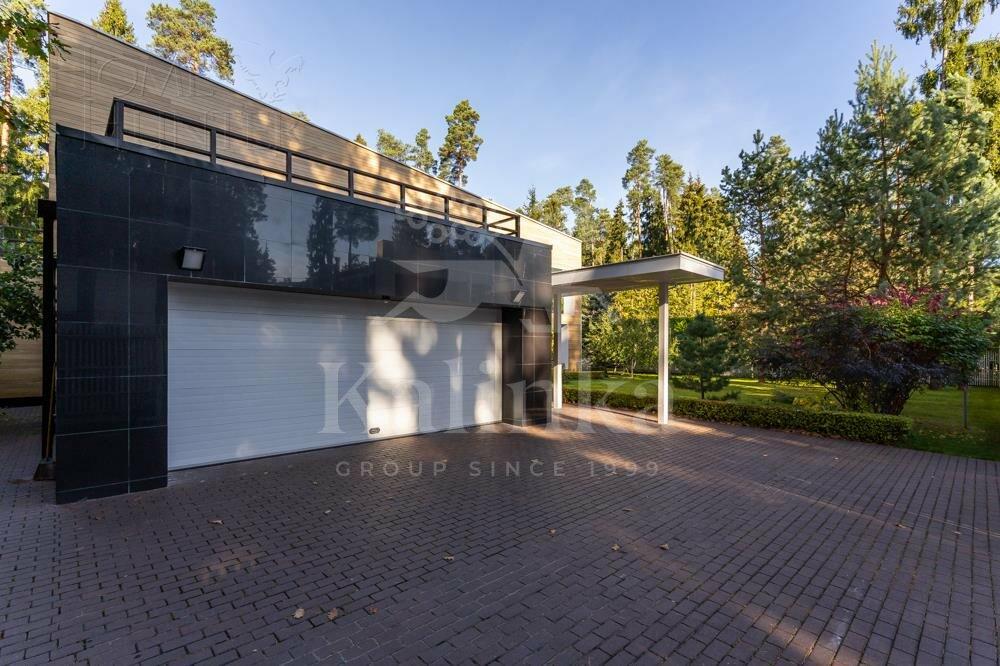 2-этажный коттедж 1 328 м² с отделкой