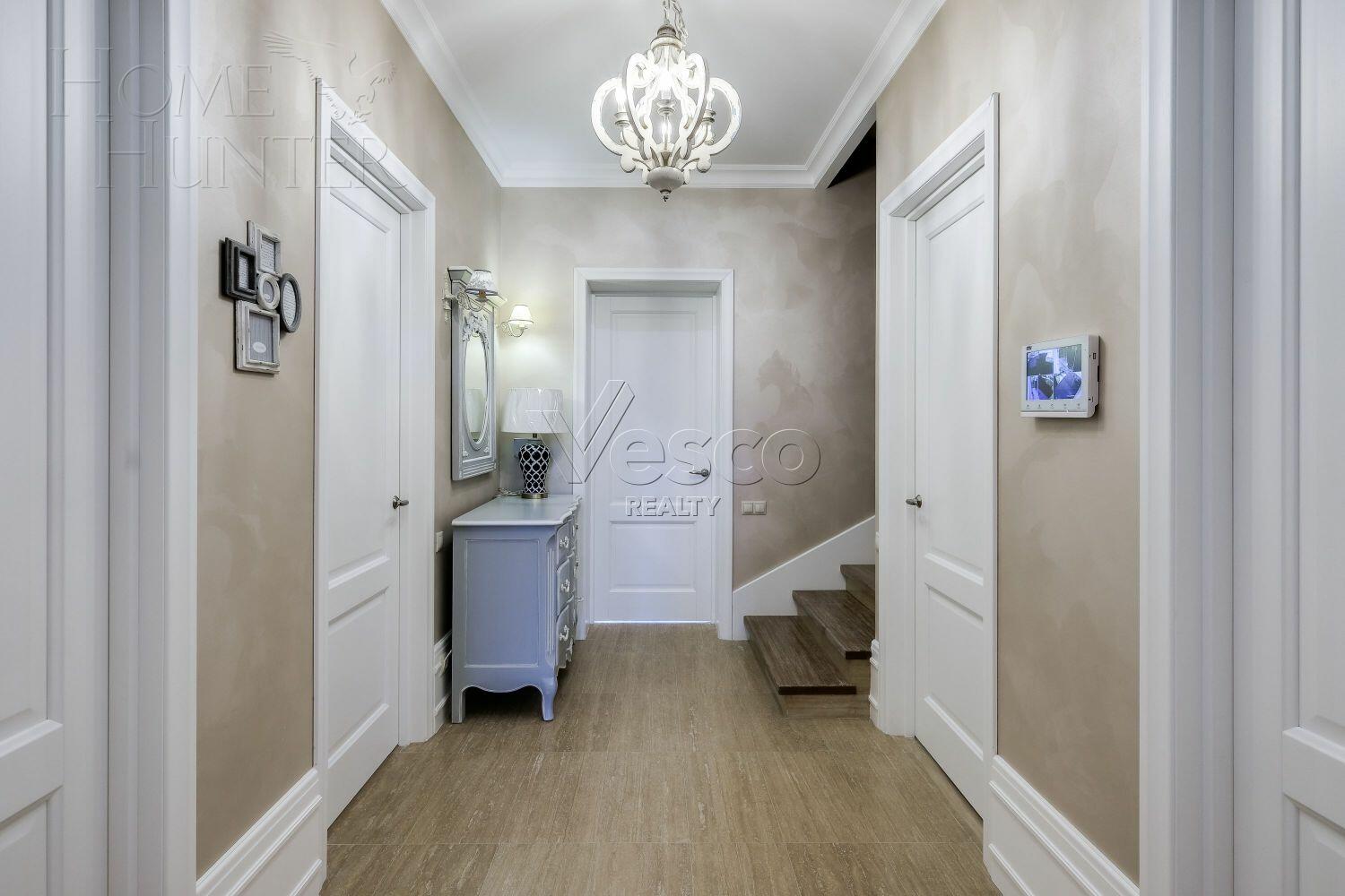 2-этажный коттедж 200 м² с отделкой