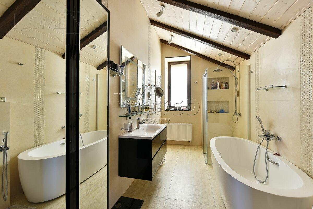 2-этажный коттедж 450 м² с отделкой