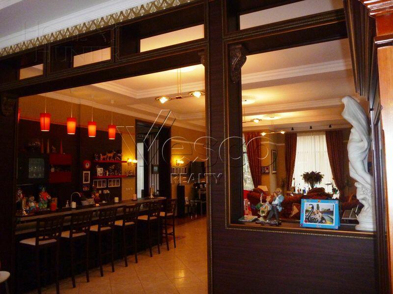 2-этажный коттедж 1 350 м² с отделкой