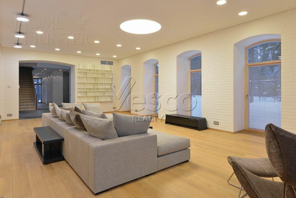 2-этажный коттедж 800 м² с отделкой