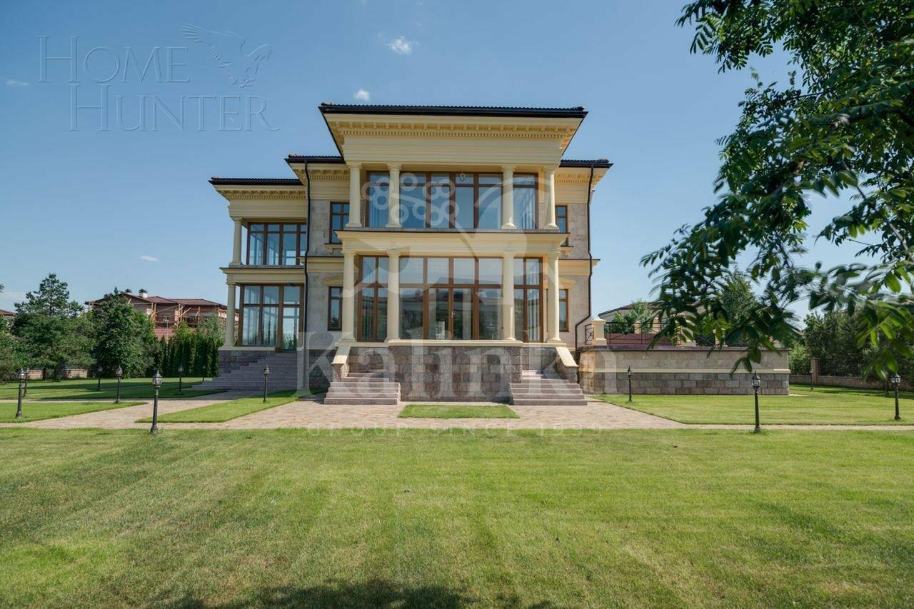 2-этажный коттедж 800 м² с отделкой