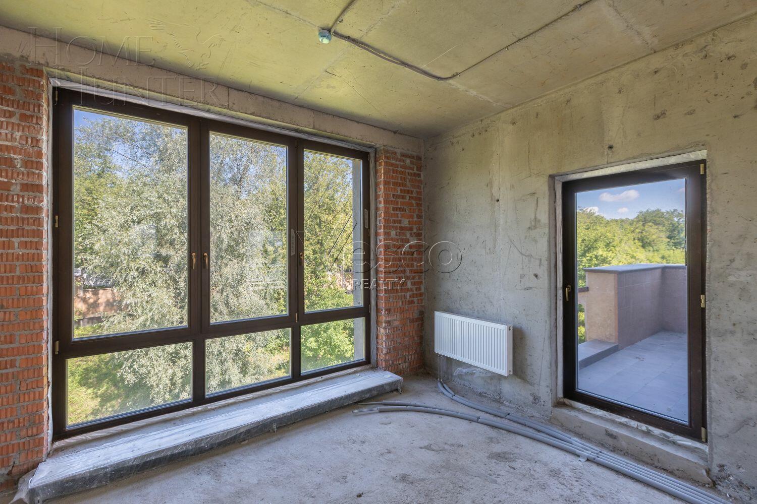 4-УРОВНЕВЫЙ ТАУНХАУС БЕЗ ОТДЕЛКИ 415 М² НА 1 ЭТАЖЕ