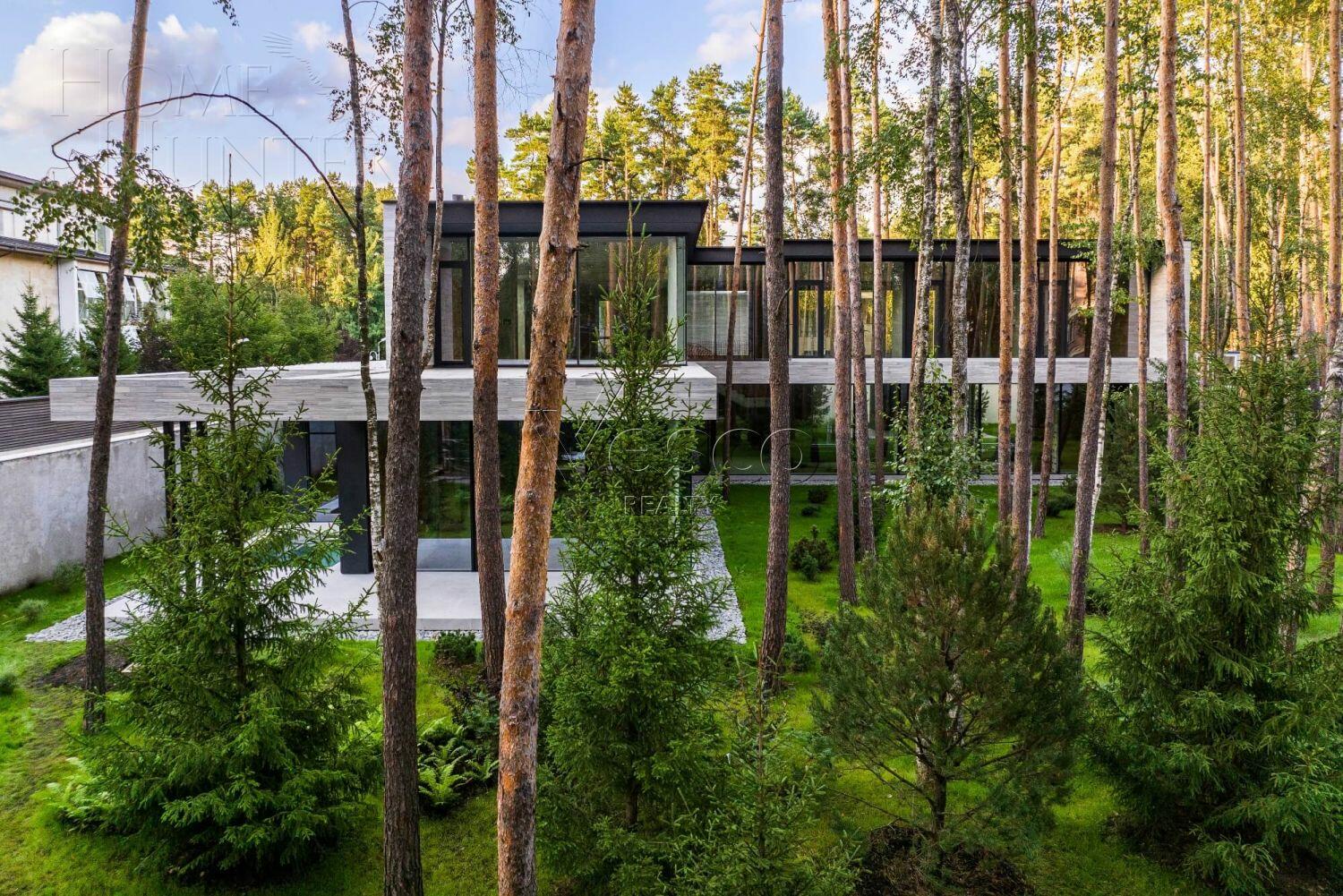 2-этажный коттедж 1 050 м² без отделки