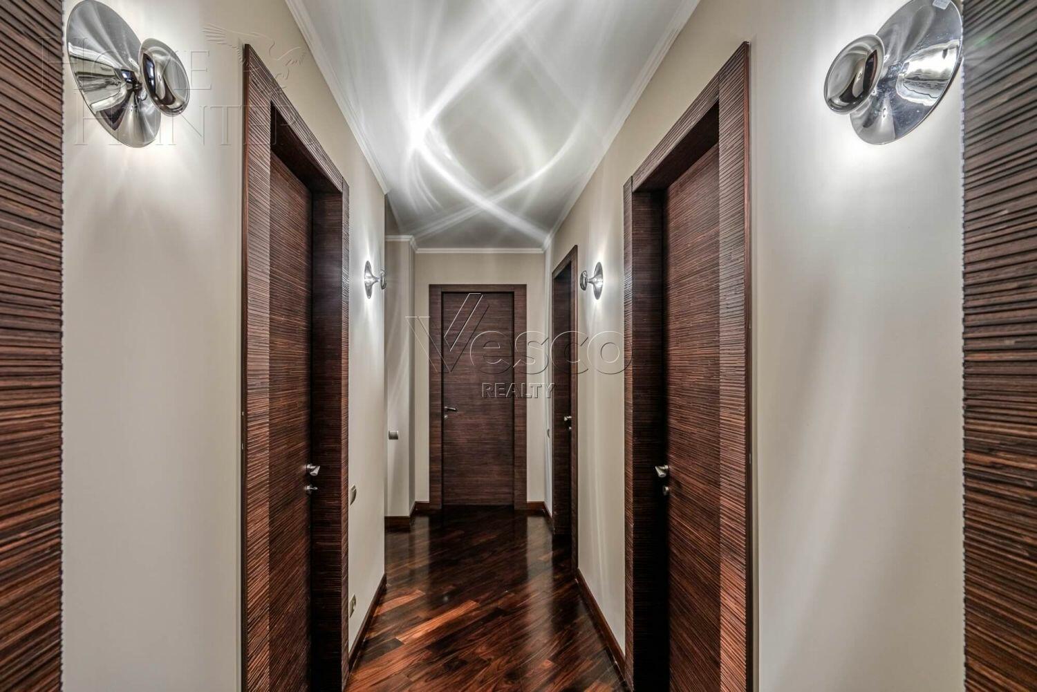 5-КОМН. КВАРТИРА С ОТДЕЛКОЙ 187.8 М² НА 4 ЭТАЖЕ