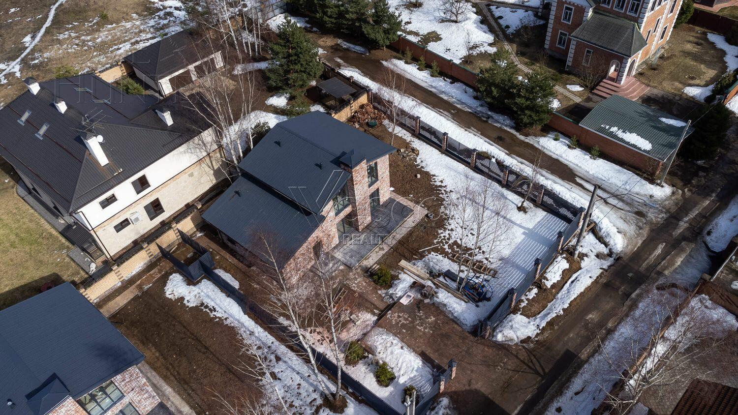 2-этажный коттедж 190 м² без отделки