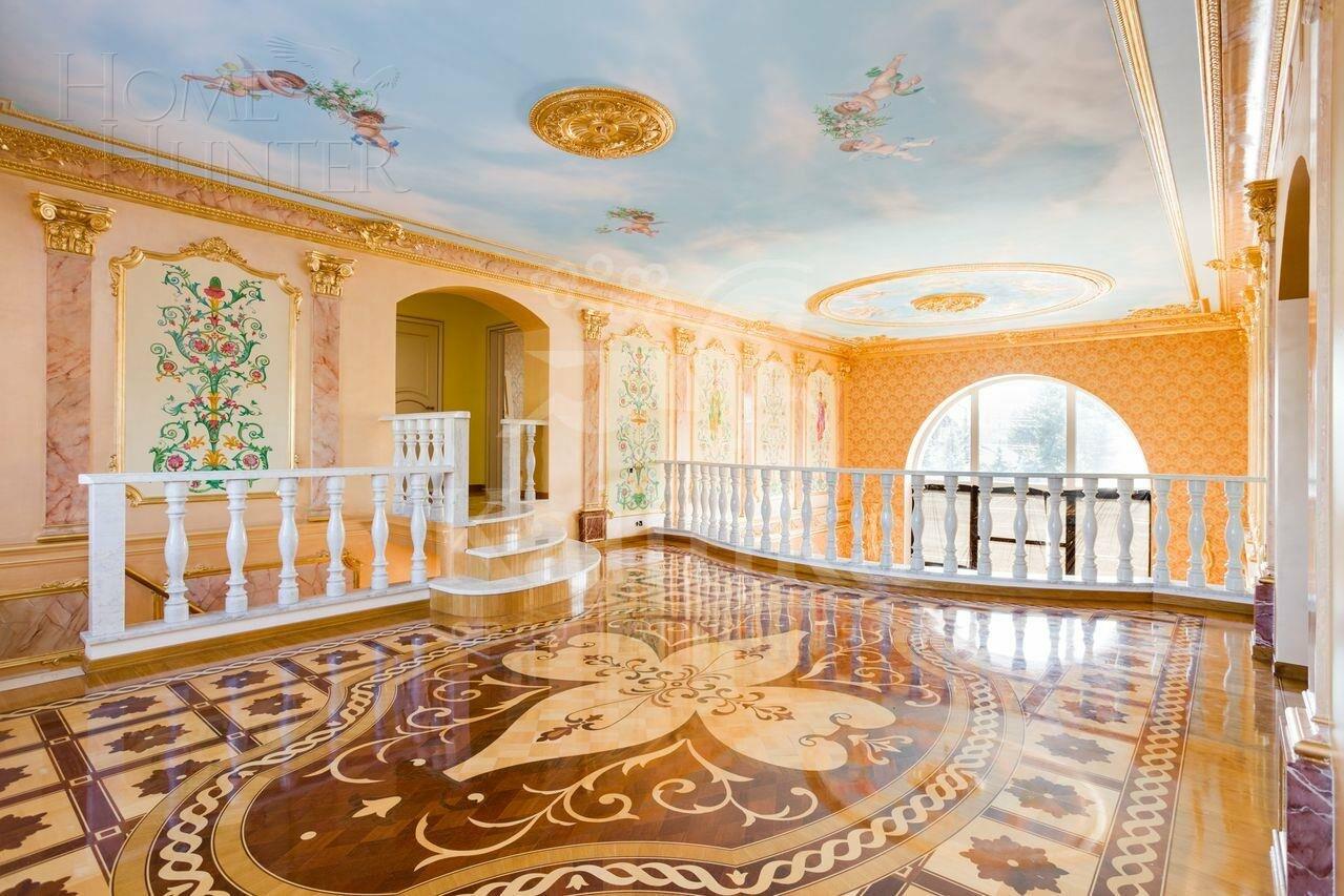 2-этажный коттедж 850 м² с отделкой