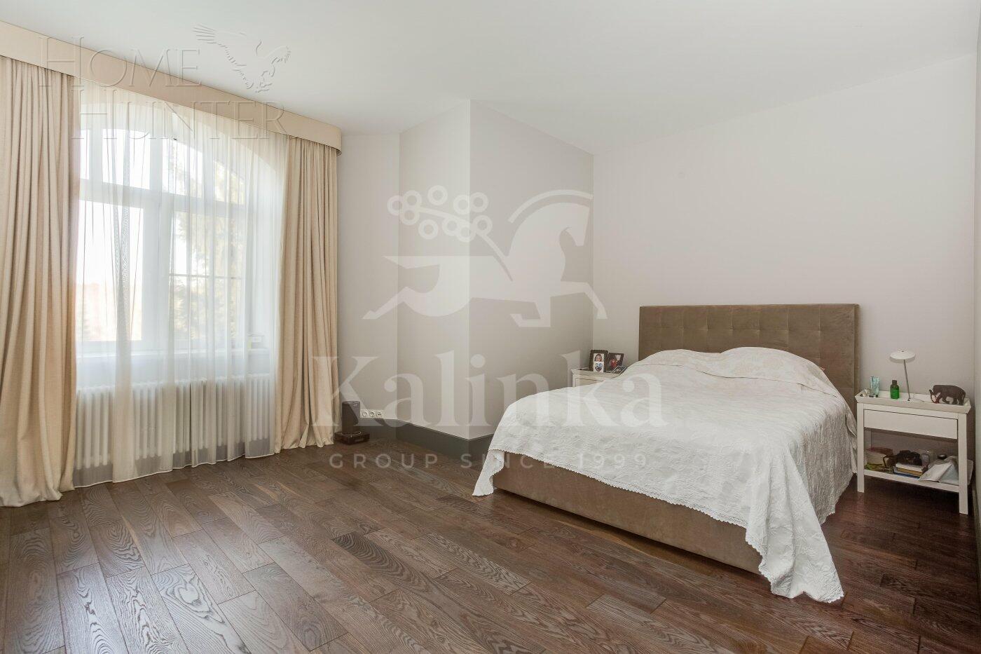 3-этажный коттедж 580 м² с отделкой