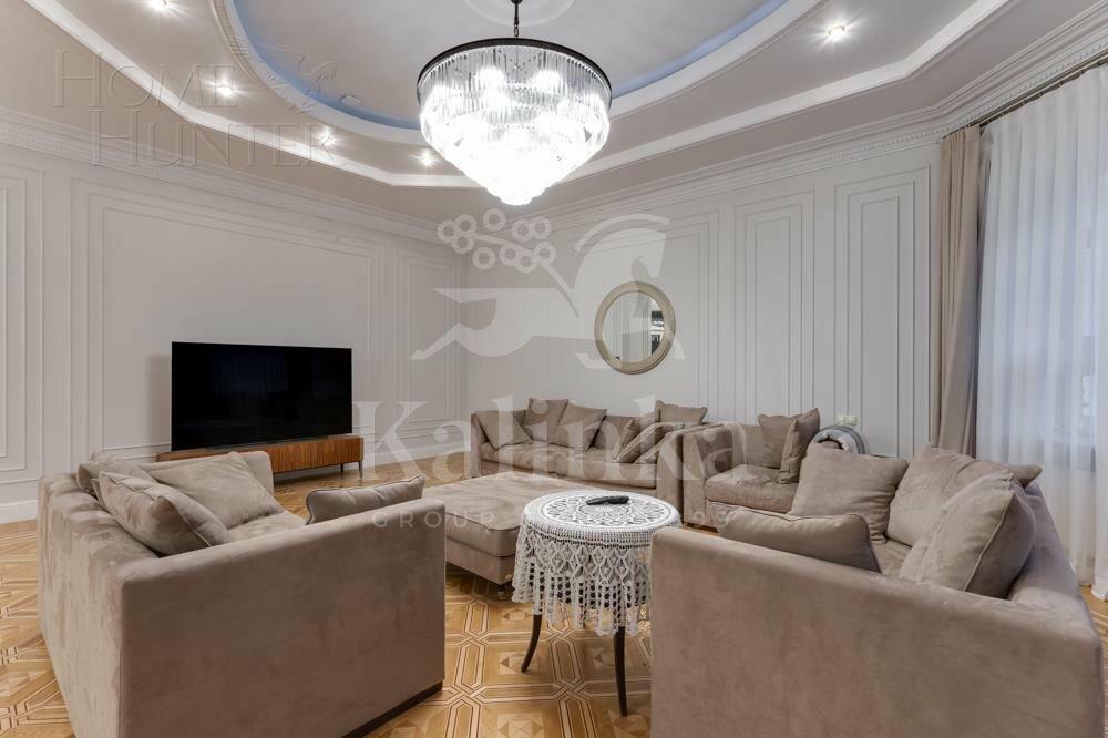 3-этажный коттедж 800 м² с отделкой