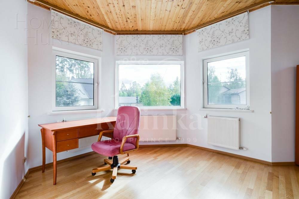 2-этажный коттедж 200 м² с отделкой