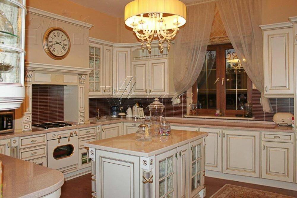 2-этажный коттедж 860 м² с отделкой