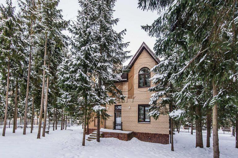 2-этажный коттедж 450 м² с отделкой