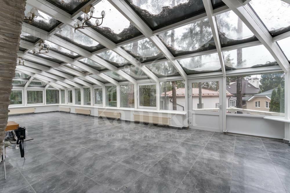 3-этажный коттедж 800 м² с отделкой