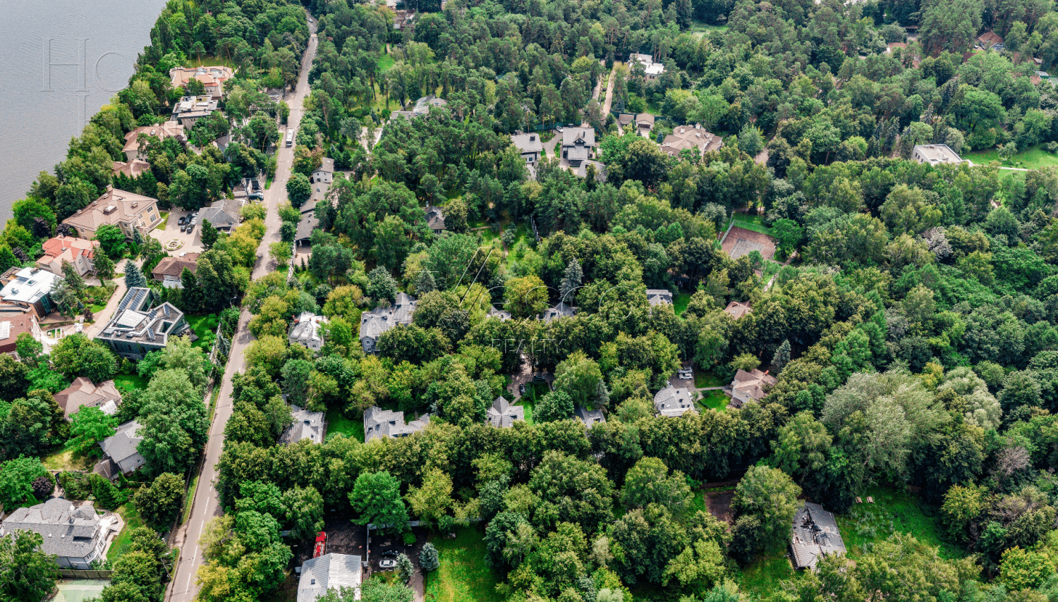 Участок 66.84 сот. в охраняемом поселке