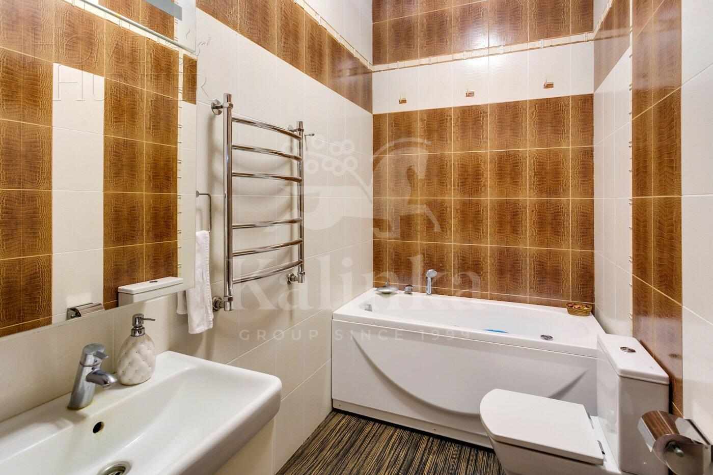 2-этажный коттедж 868 м² с отделкой