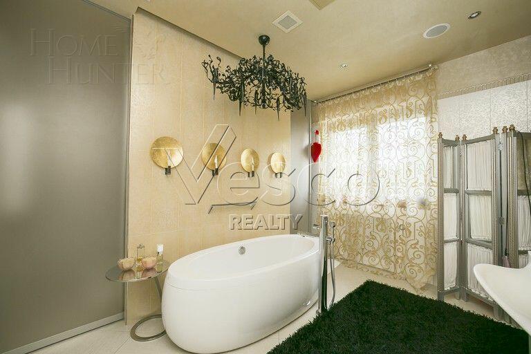 3-этажный коттедж 500 м² с отделкой