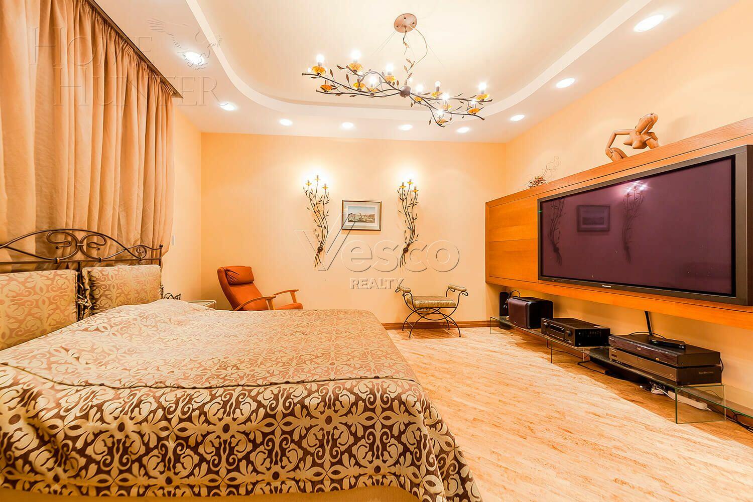 2-УРОВНЕВАЯ КВАРТИРА С ОТДЕЛКОЙ 278 М² НА 12 ЭТАЖЕ