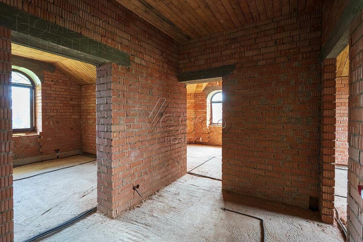 2-этажный коттедж 321 м² без отделки