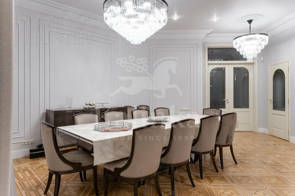 3-этажный коттедж 800 м² с отделкой