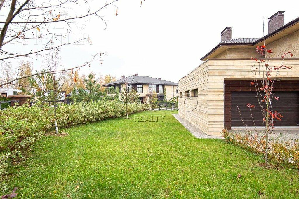 2-этажный коттедж 352 м² без отделки