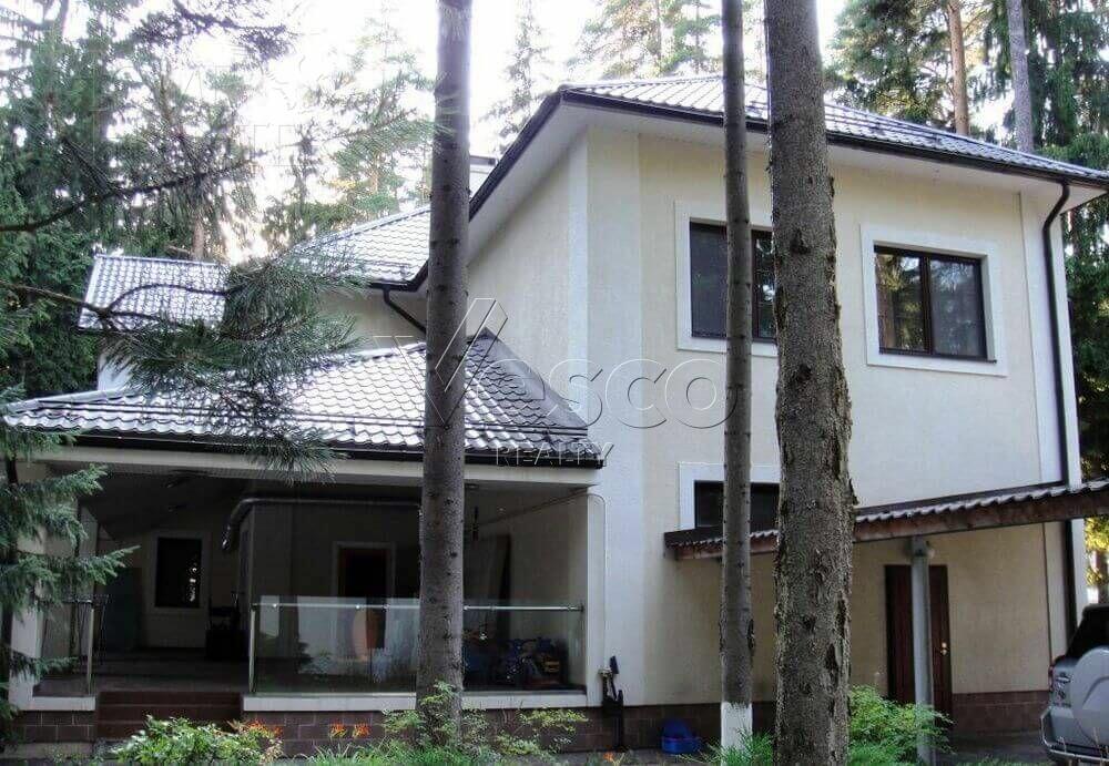 2-этажный коттедж 900 м² с отделкой