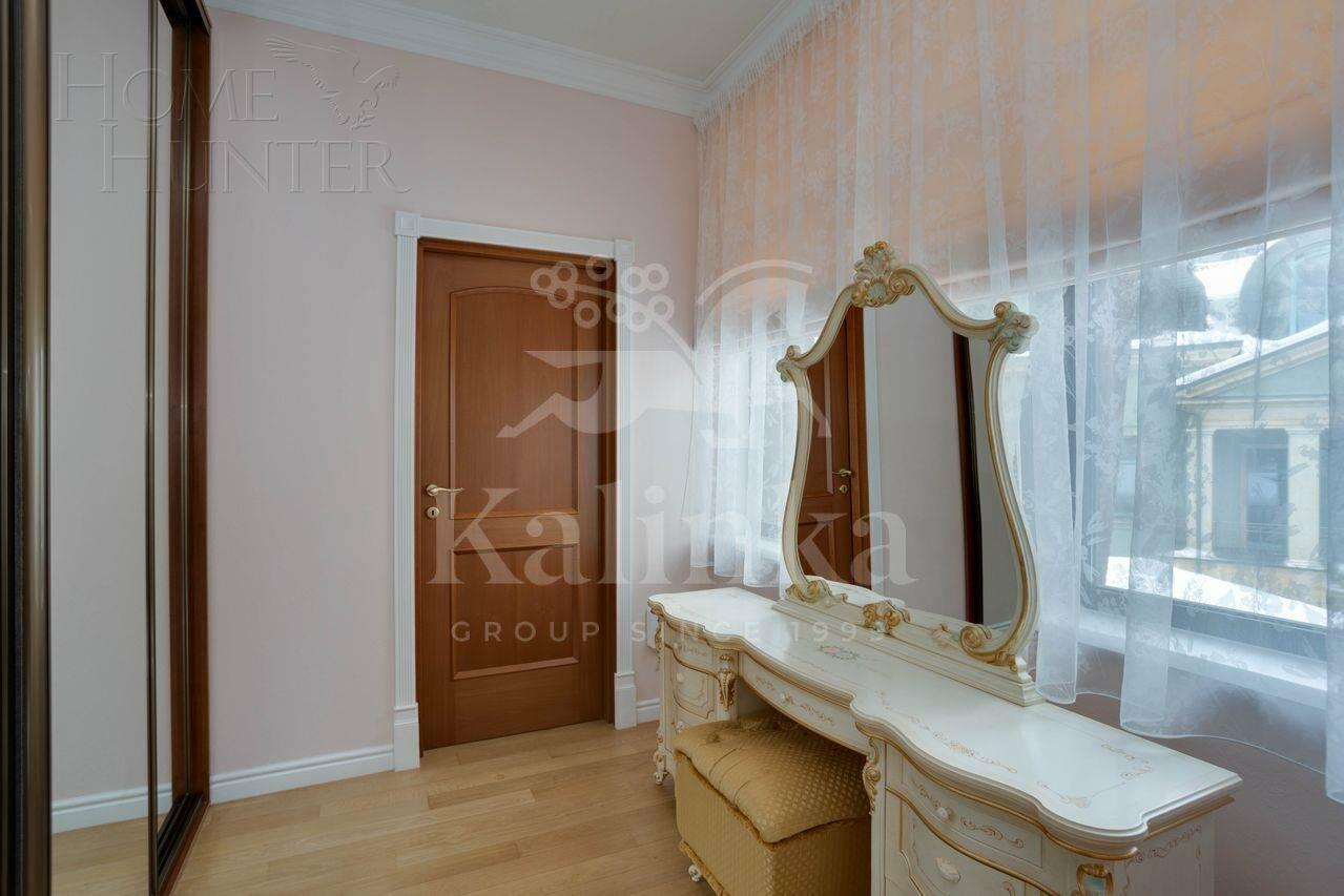 2-этажный коттедж 450 м² с отделкой