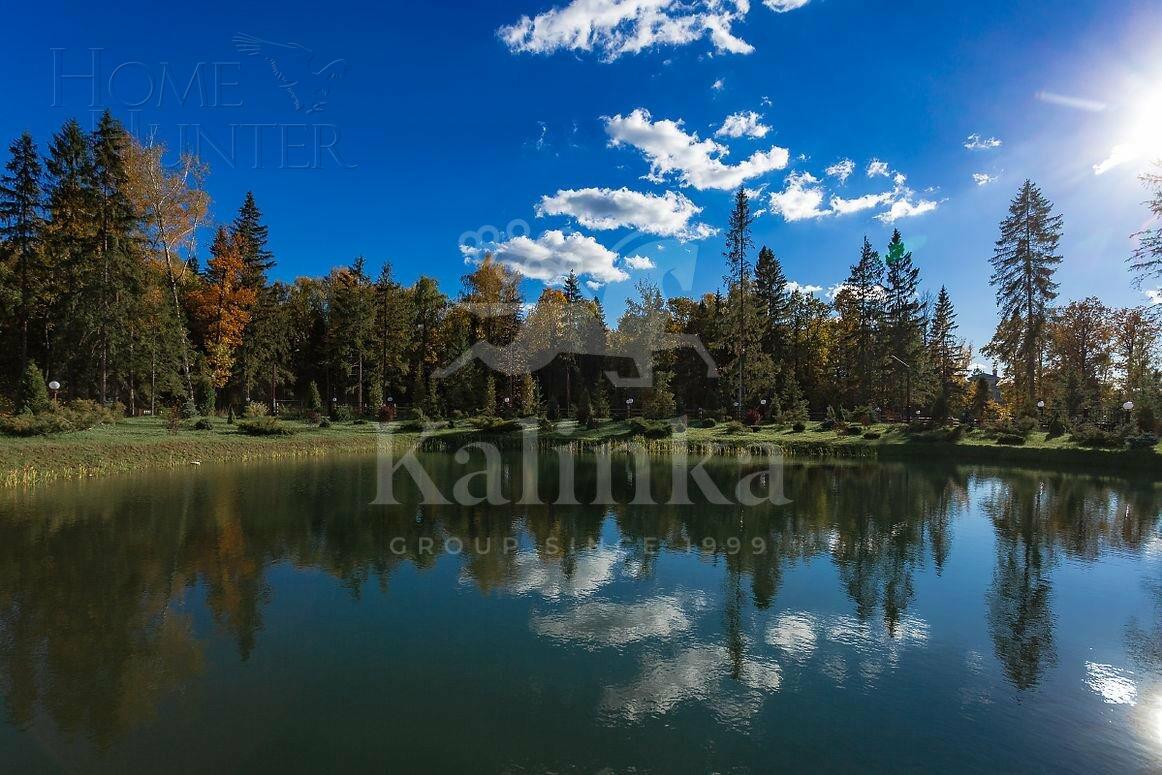 2-этажный таунхаус 630.9 м² с отделкой