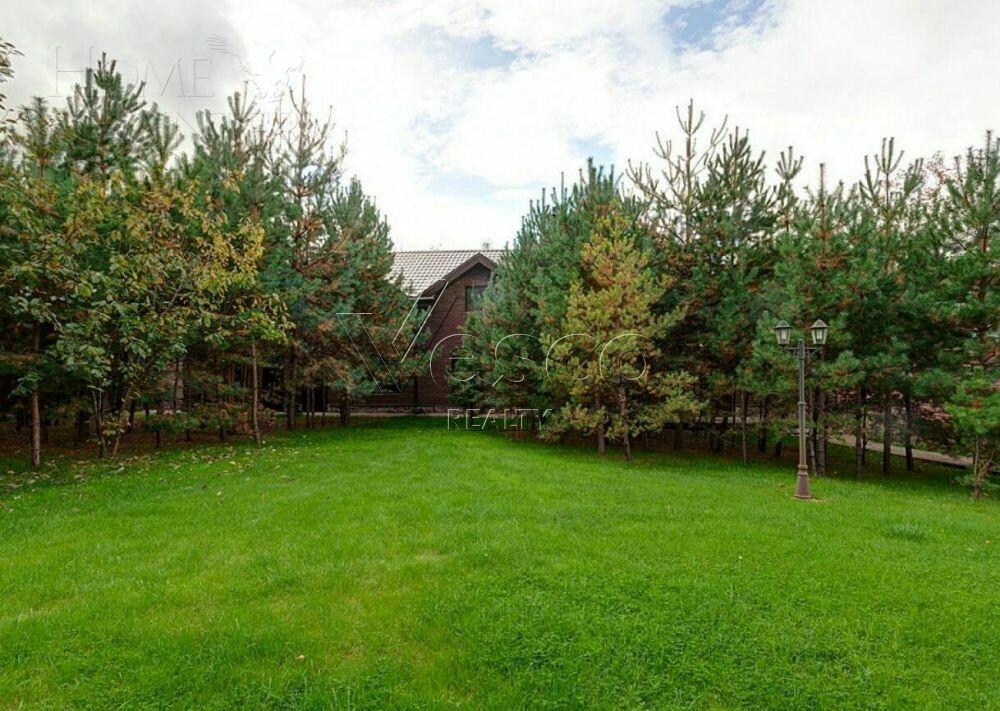 2-этажный коттедж 1 000 м² с отделкой