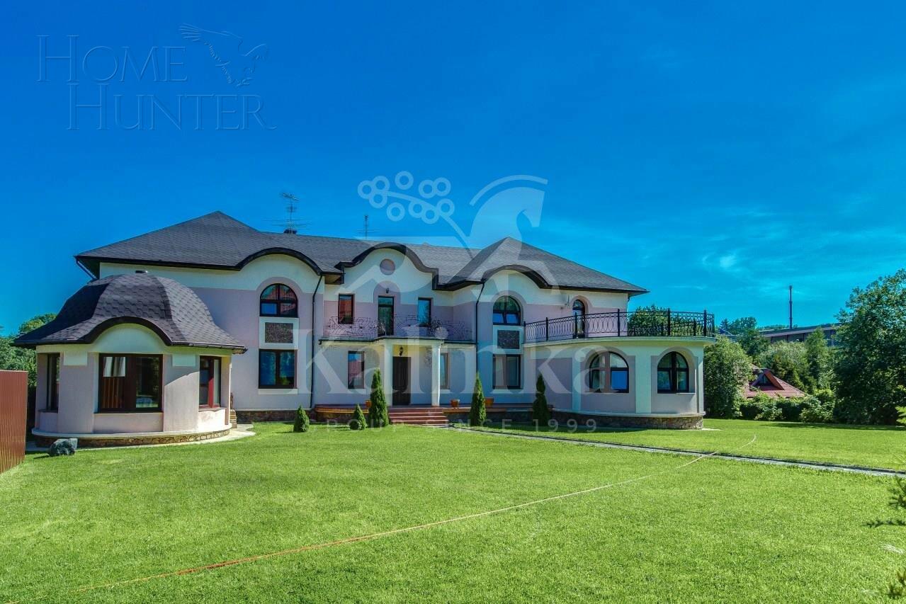 2-этажный коттедж 750 м² с отделкой