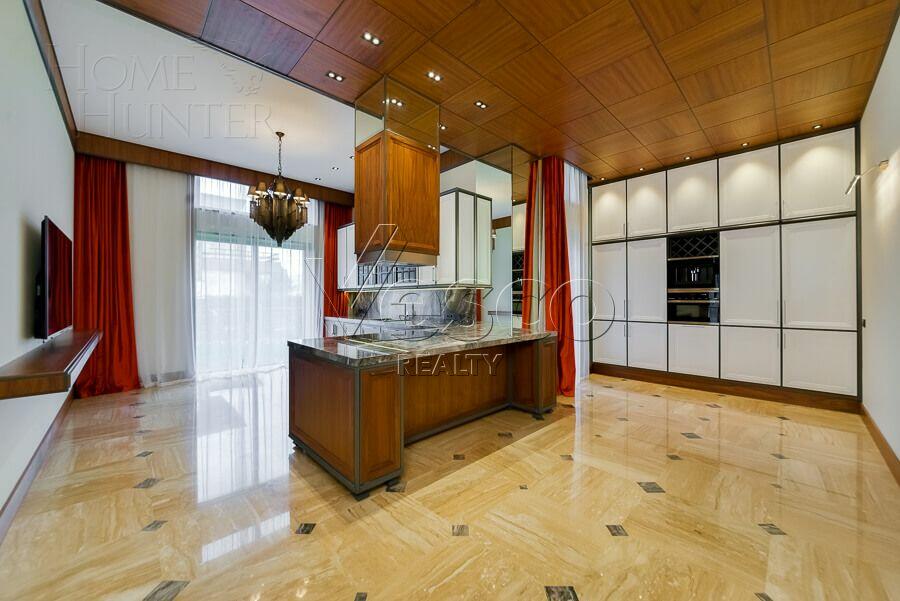 2-этажный коттедж 989.7 м² с отделкой