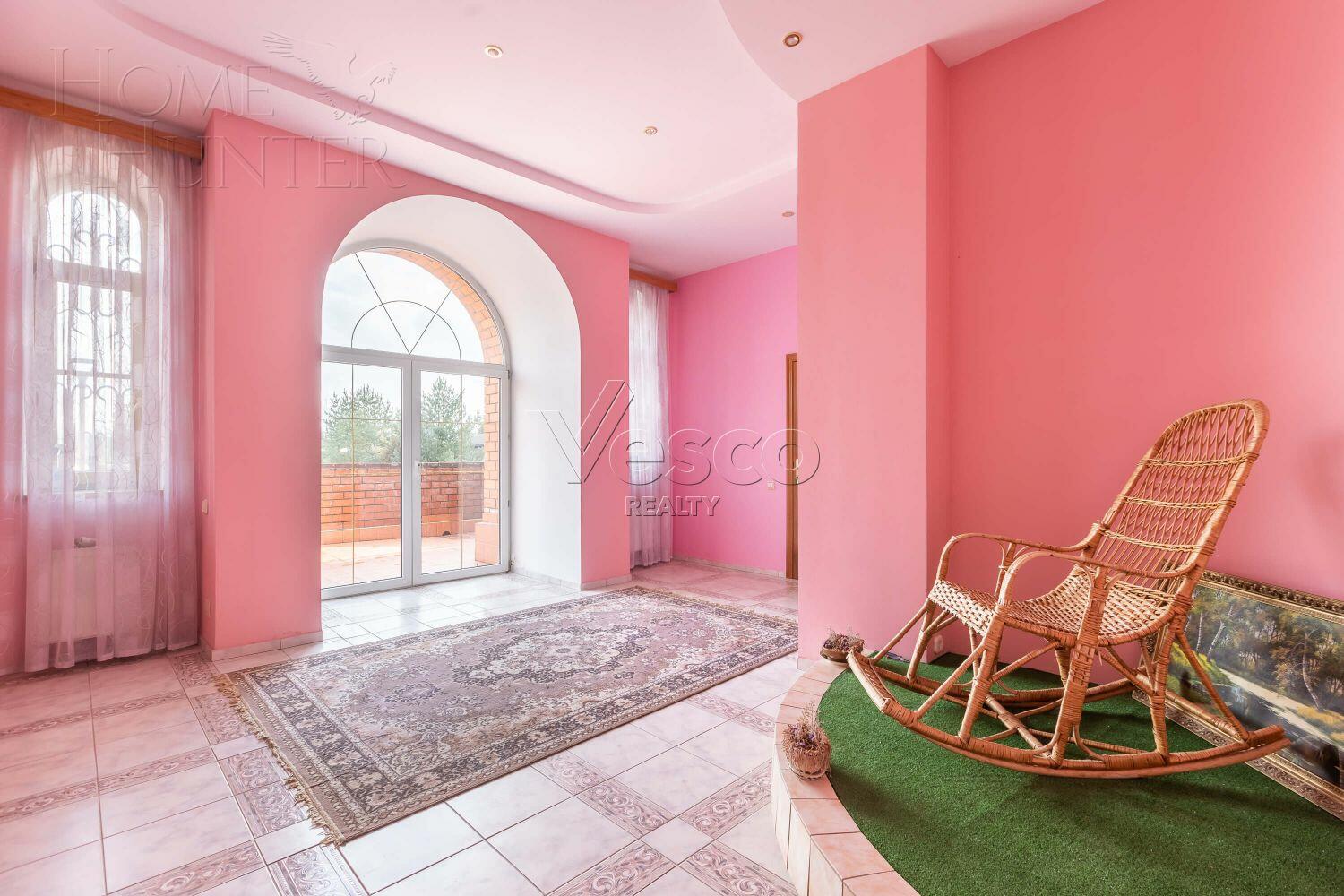 2-этажный коттедж 1 500 м² с отделкой