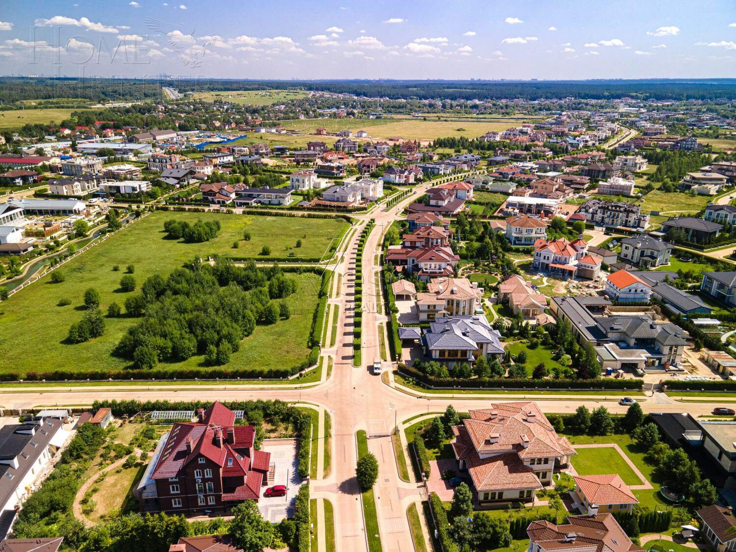 Участок 9 сот. в охраняемом поселке