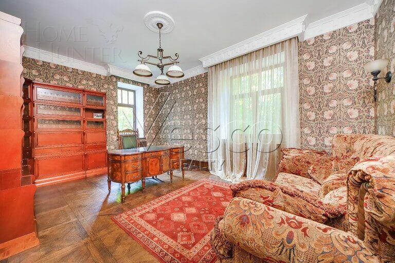 3-этажный коттедж 1 450 м² с отделкой