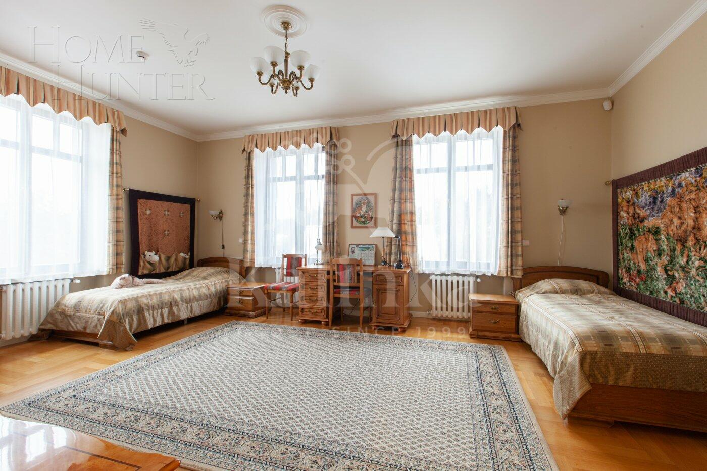 4-этажный коттедж 970 м² с отделкой