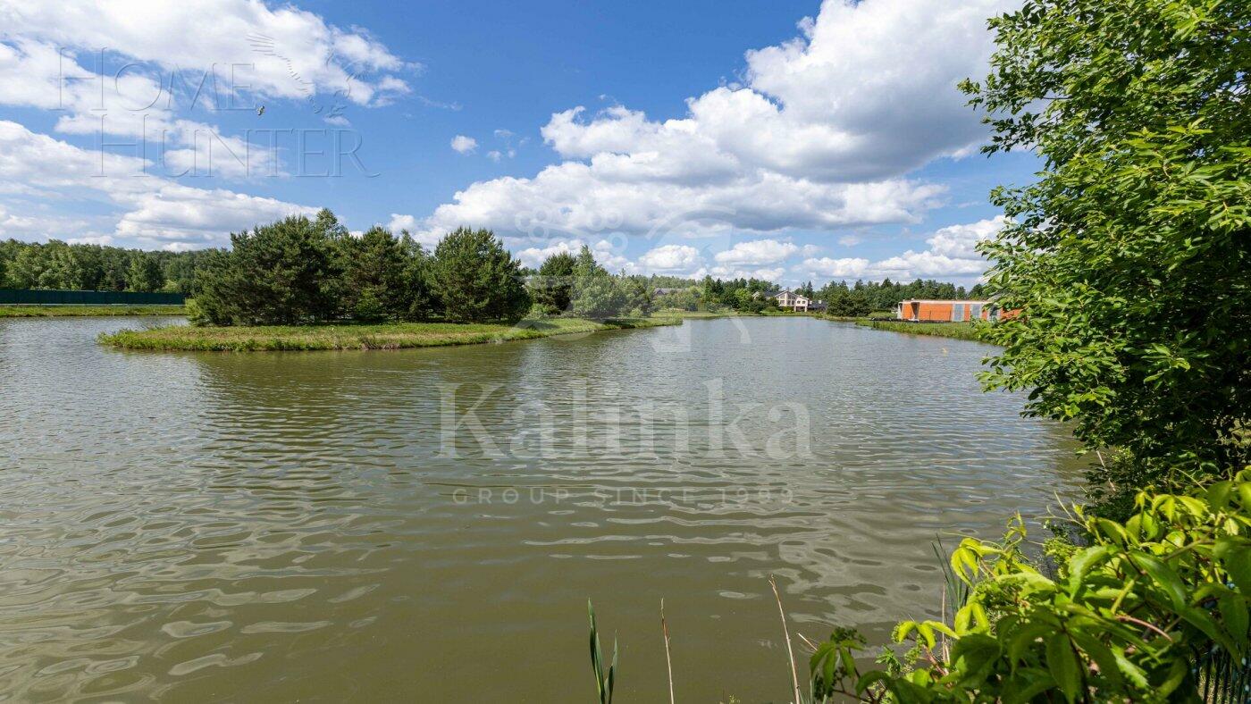 2-этажный коттедж 1 620 м² без отделки