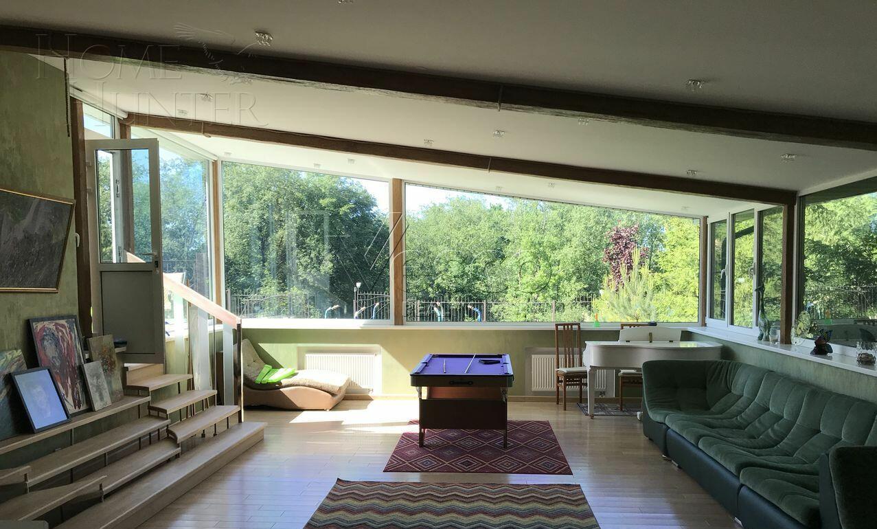 3-этажный коттедж 750 м² с отделкой