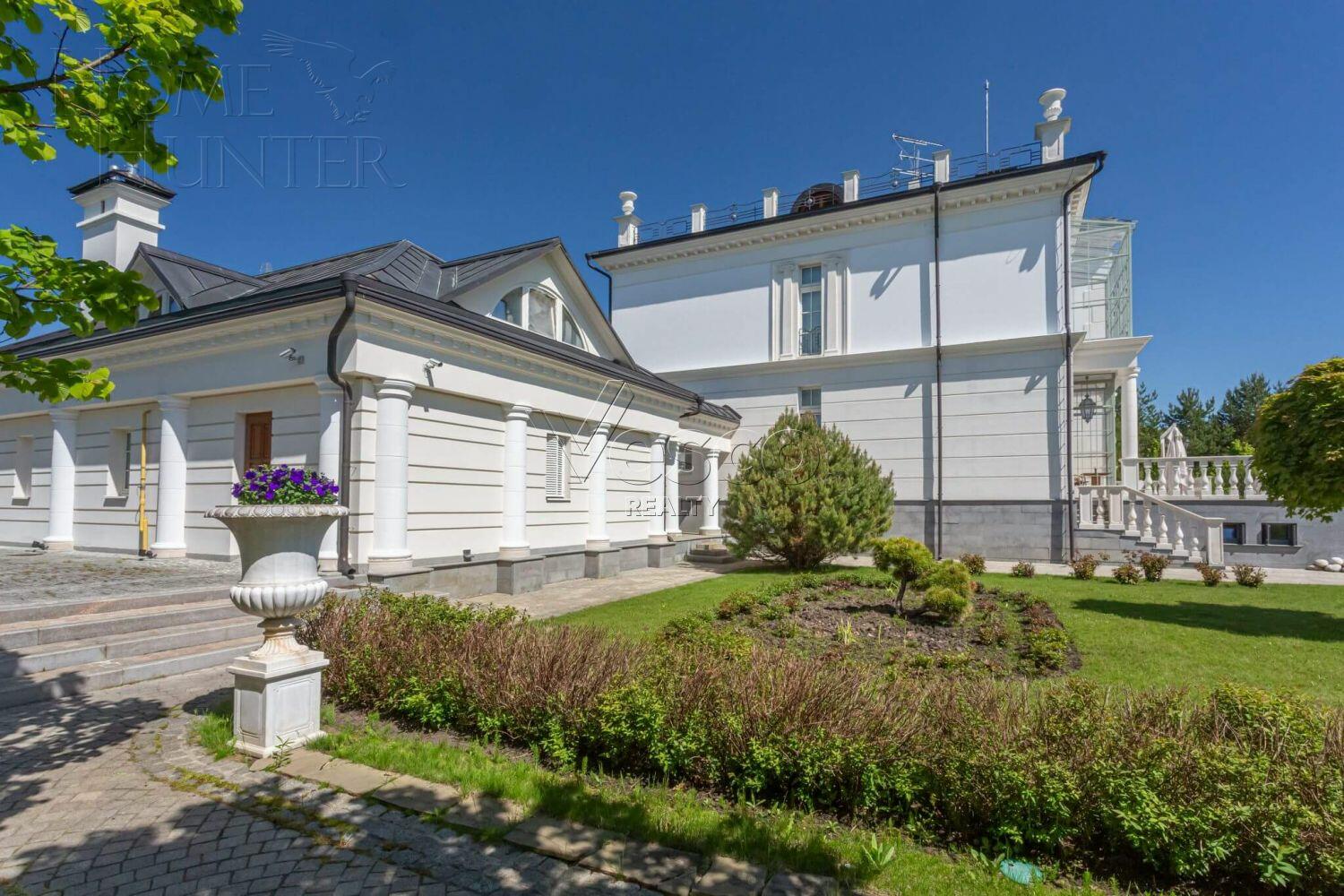 2-этажный коттедж 980 м² с отделкой