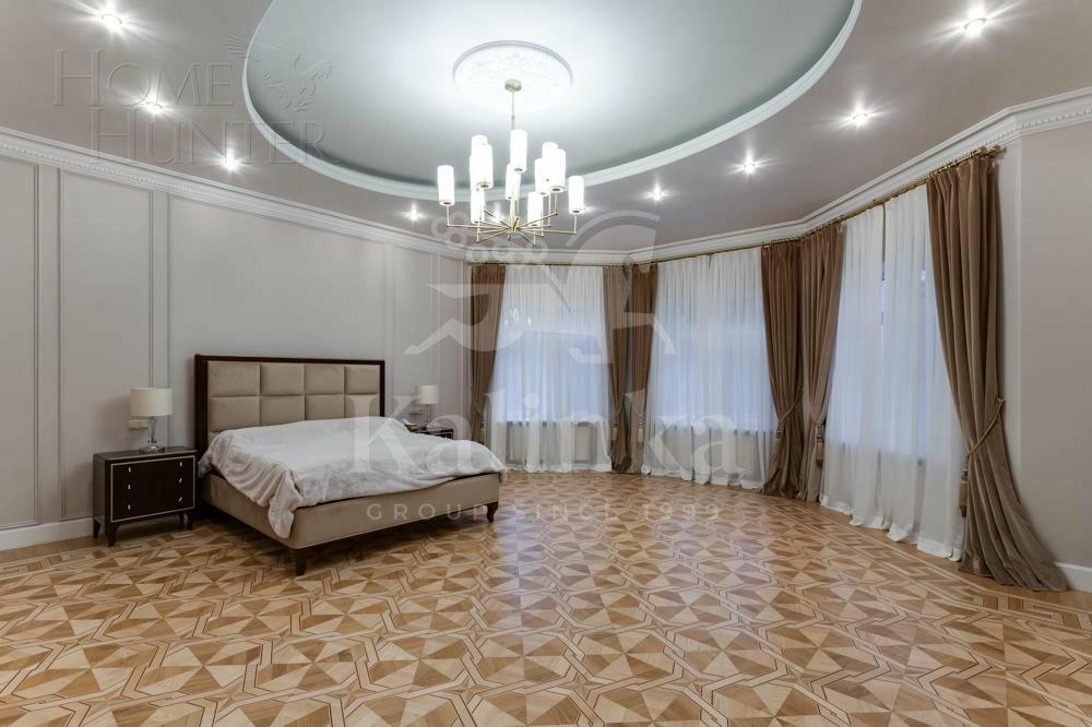 3-этажный коттедж 800 м² с отделкой