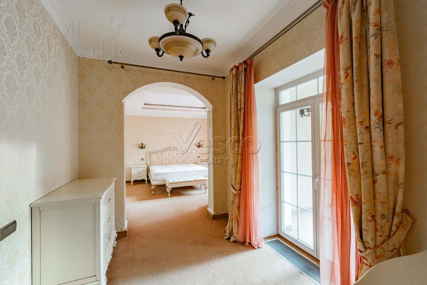 2-этажный коттедж 495 м² с отделкой