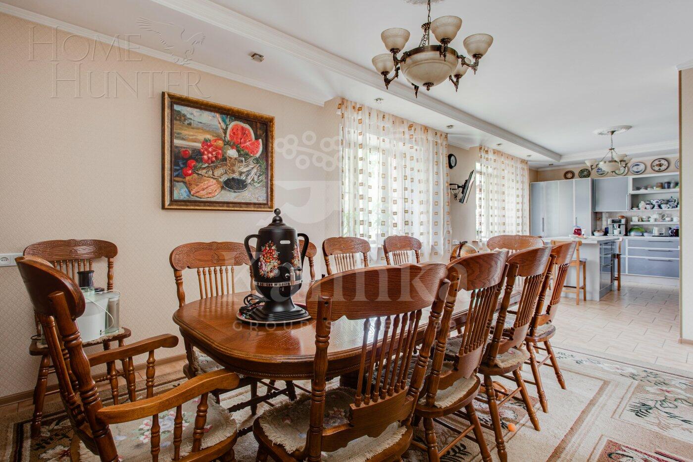 2-этажный коттедж 880 м² с отделкой