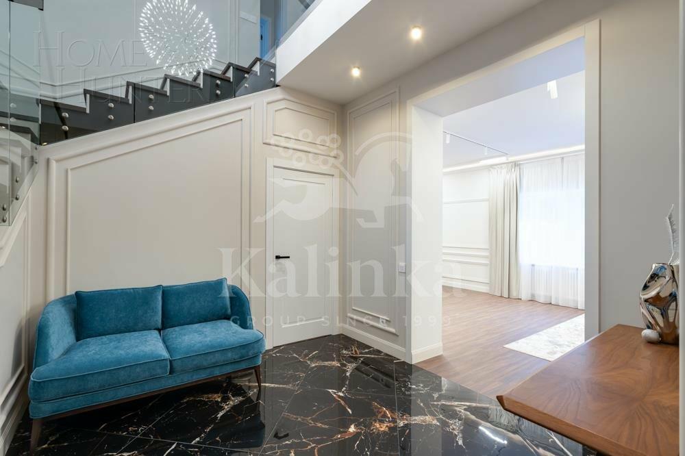 3-этажный коттедж 400 м² с отделкой