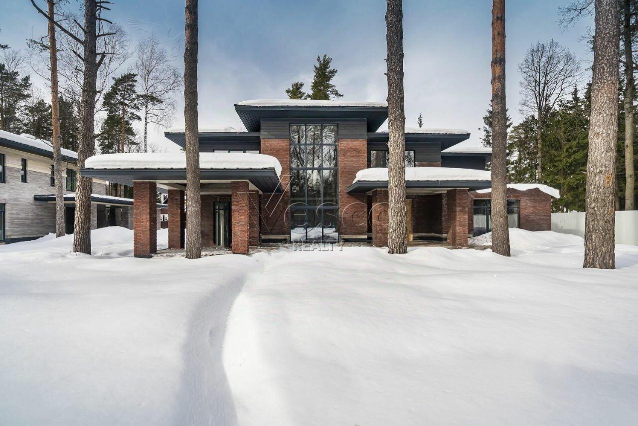 2-этажный коттедж 521 м² с отделкой