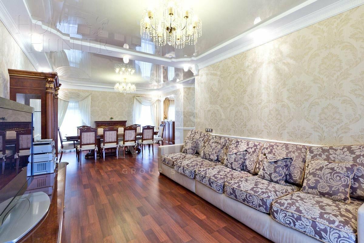 2-этажный коттедж 300 м² с отделкой