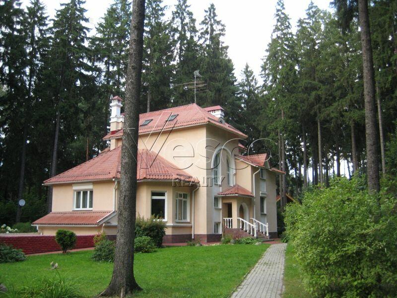 2-этажный коттедж 360 м² с отделкой