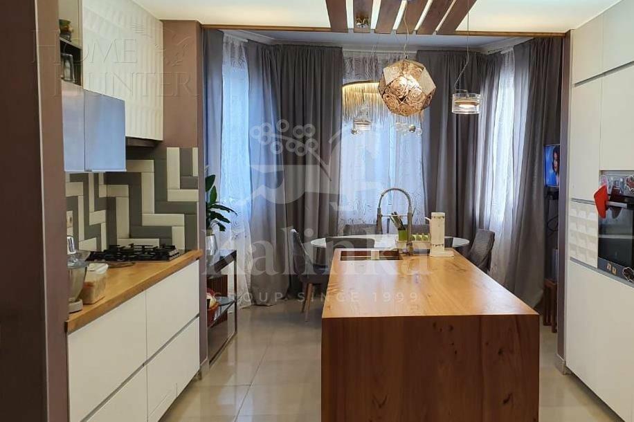 3-этажный коттедж 417 м² с отделкой